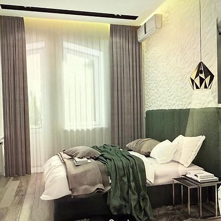 New Apart Lesi Ukrainky Blvd And Olimpiyska And Kreshchatyk And Manhattan City With Parking Kiev Dış mekan fotoğraf