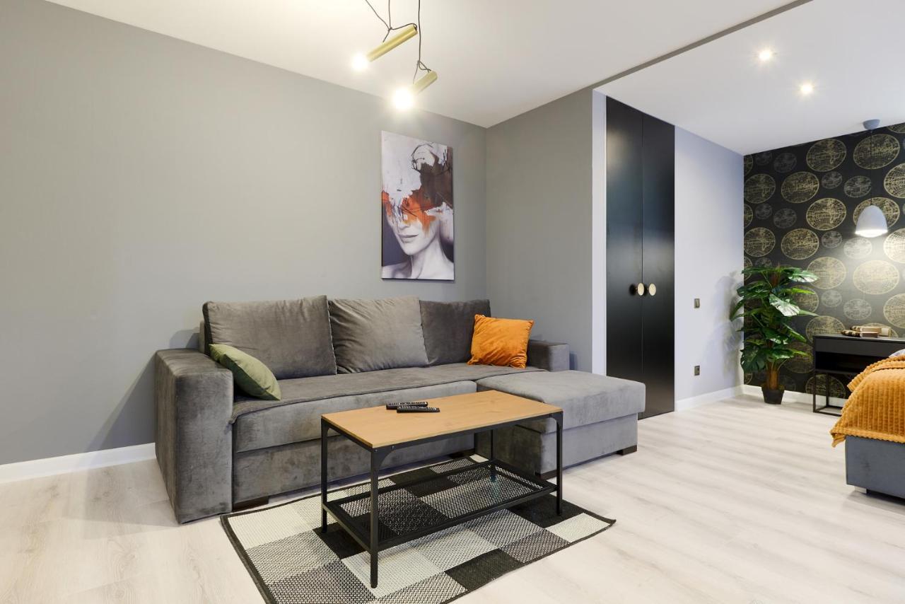 New Apart Lesi Ukrainky Blvd And Olimpiyska And Kreshchatyk And Manhattan City With Parking Kiev Dış mekan fotoğraf